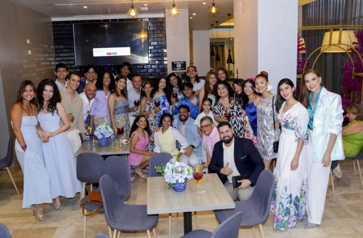 CONFERENCIA DE PRENSA MAMMA MIA EL MUSICAL